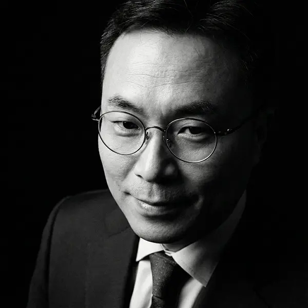 Johnny Hwang